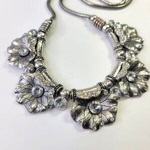 Antique Style Flower Sculpture Choker Bib Necklace STATEMENT BIB Necklace